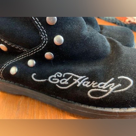 Ed Hardy Designs Candy Skull women’s “UGG” style boots Sz. 6 - Picture 3 of 8